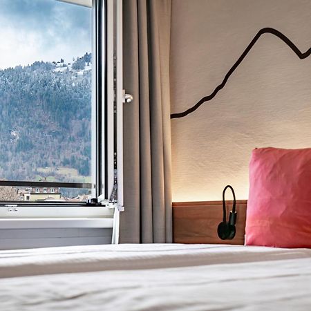 Hotel Merkur - West Station Интерлакен Екстериор снимка