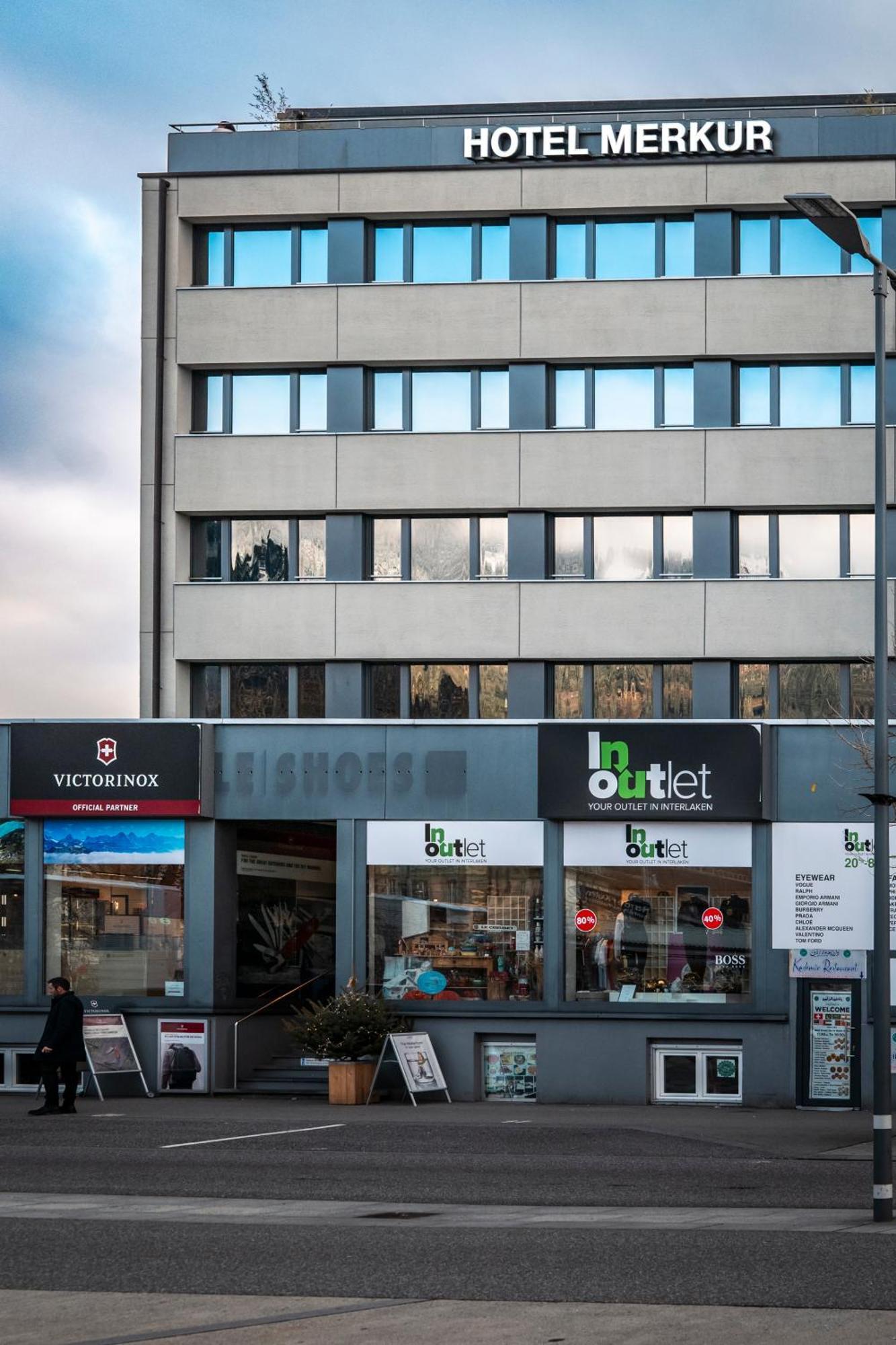 Hotel Merkur - West Station Интерлакен Екстериор снимка